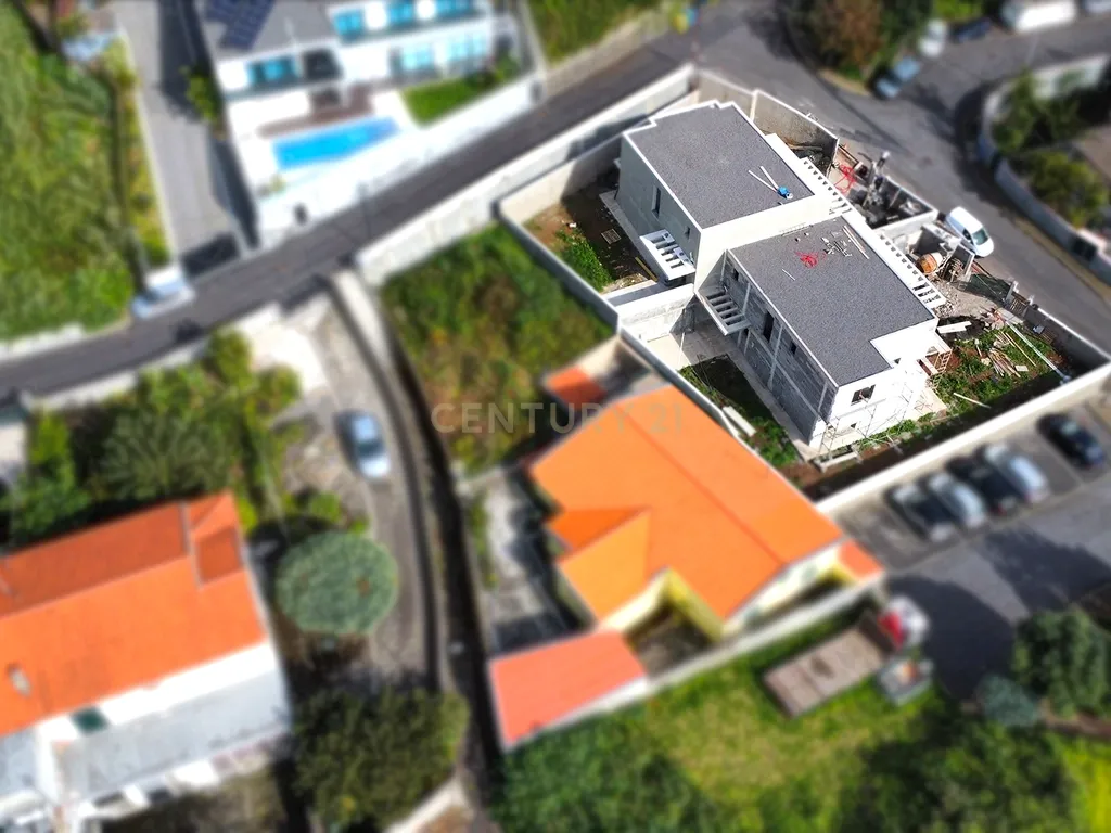 Moradia T3 - São Roque - Image 28