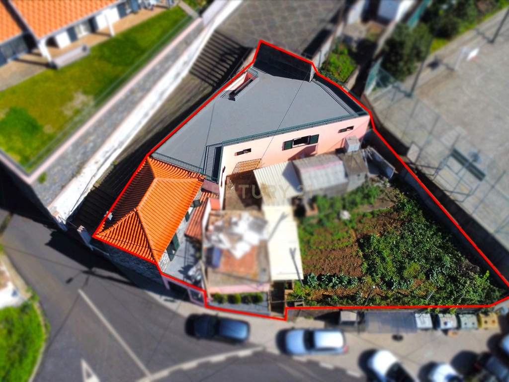 VENDE-SE | 2 CASAS + 1 TERRENO | CANDELÁRIA, RIBEIRA BRAVA - Image 2