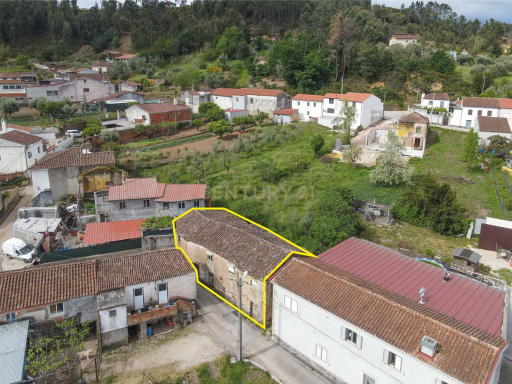 Moradia para recuperar - C/ terreno - Image 2
