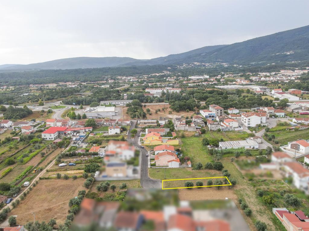 Lote para construção - Localização Tranquila - Image 5