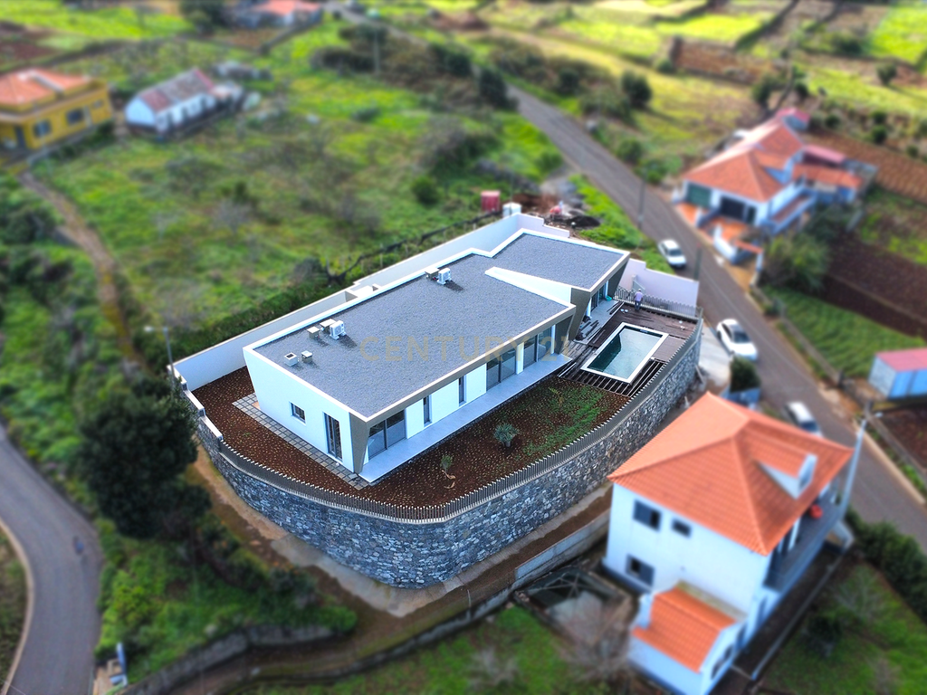 Luxuosa Moradia Nova na Calheta, Ilha da Madeira - Image 13
