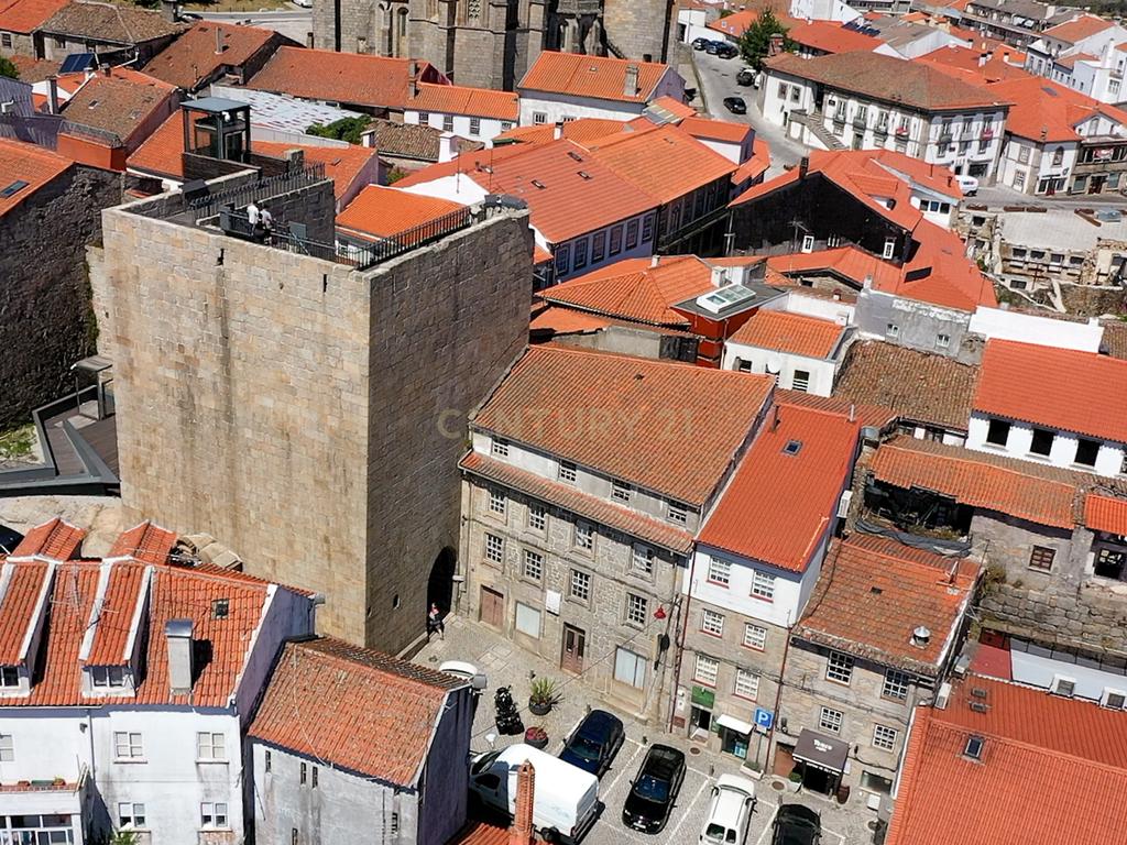 Oportunidade de Investimento na Guarda! Edificio 4 andares   - Image 3