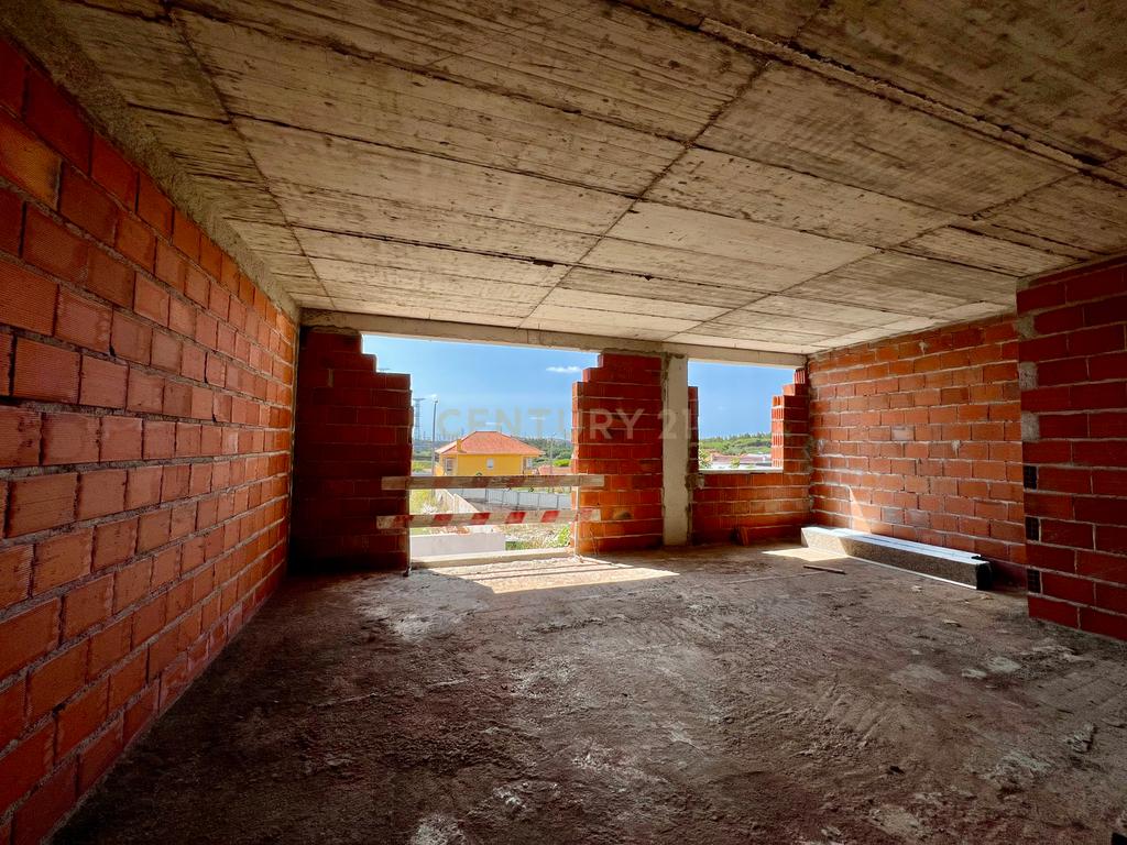 RESERVADO- Sintra - Serra de Casal de Cambra - Apartamento T3 com 3 lugares de parqueamento e terraço - Image 6