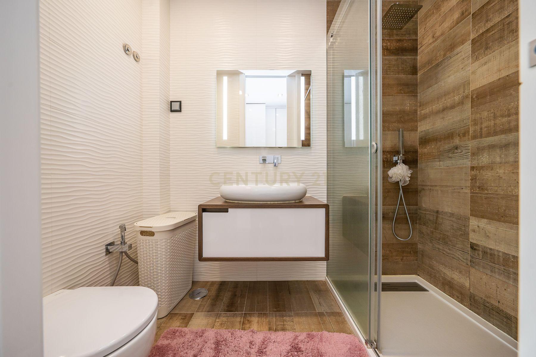 Extraordinária Moradia de Luxo T6 + 1 com Piscina e Jacuzzi , Quinta da Serralheira, Setúbal - Image 11