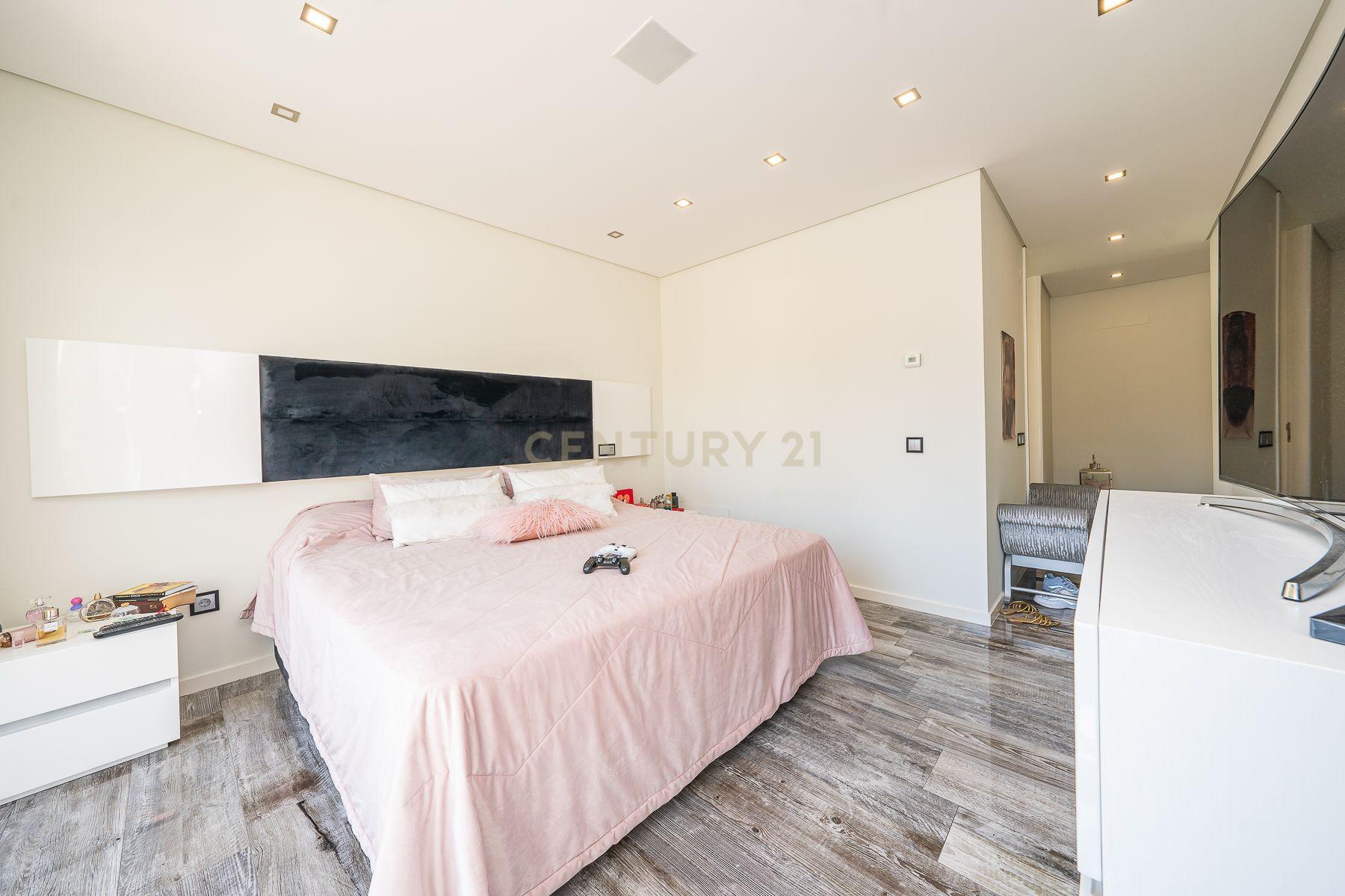 Extraordinária Moradia de Luxo T6 + 1 com Piscina e Jacuzzi , Quinta da Serralheira, Setúbal - Image 5