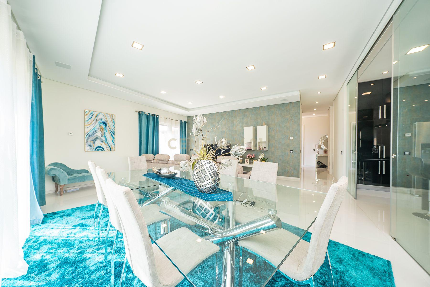 Extraordinária Moradia de Luxo T6 + 1 com Piscina e Jacuzzi , Quinta da Serralheira, Setúbal - Image 22