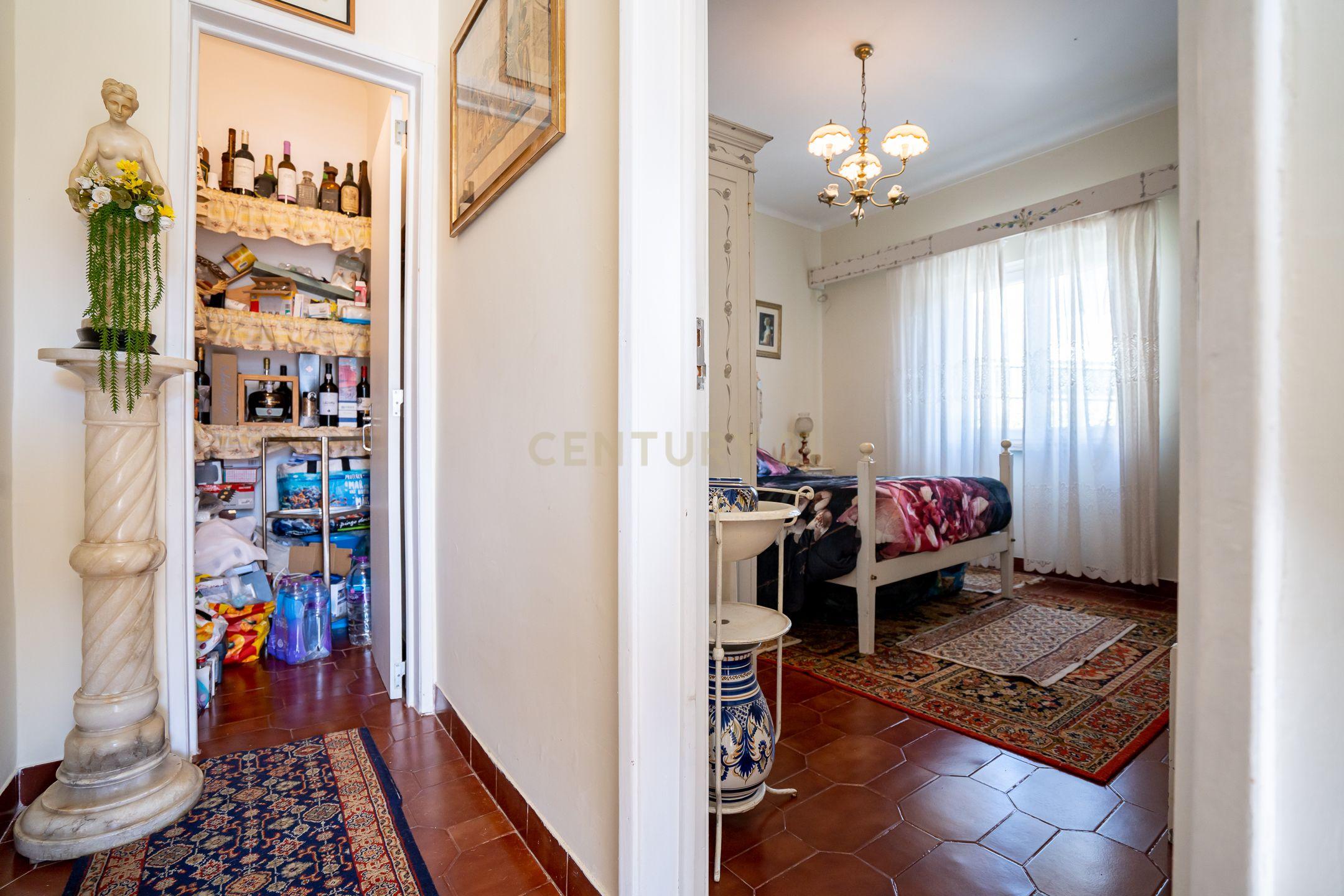 Encanto Rústico em Setúbal: Casa T3 com Quinta Acolhedora - Image 23
