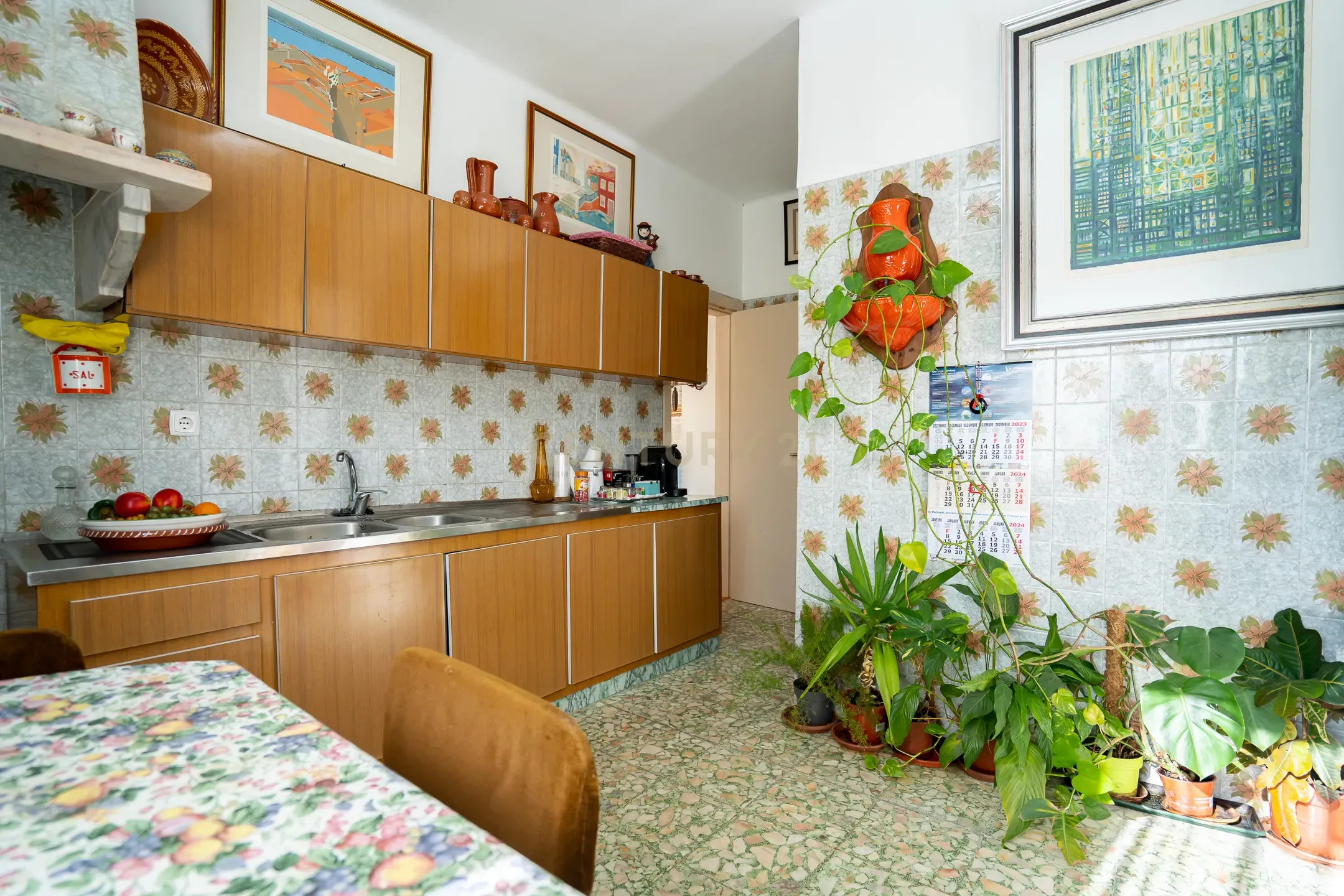 Encanto Rústico em Setúbal: Casa T3 com Quinta Acolhedora - Image 16