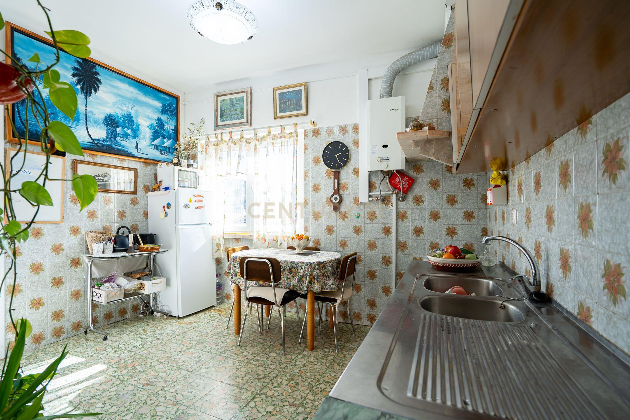 Encanto Rústico em Setúbal: Casa T3 com Quinta Acolhedora - Image 17