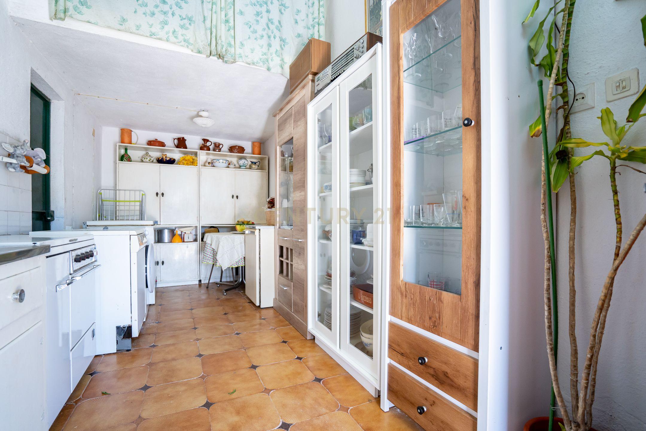 Encanto Rústico em Setúbal: Casa T3 com Quinta Acolhedora - Image 41