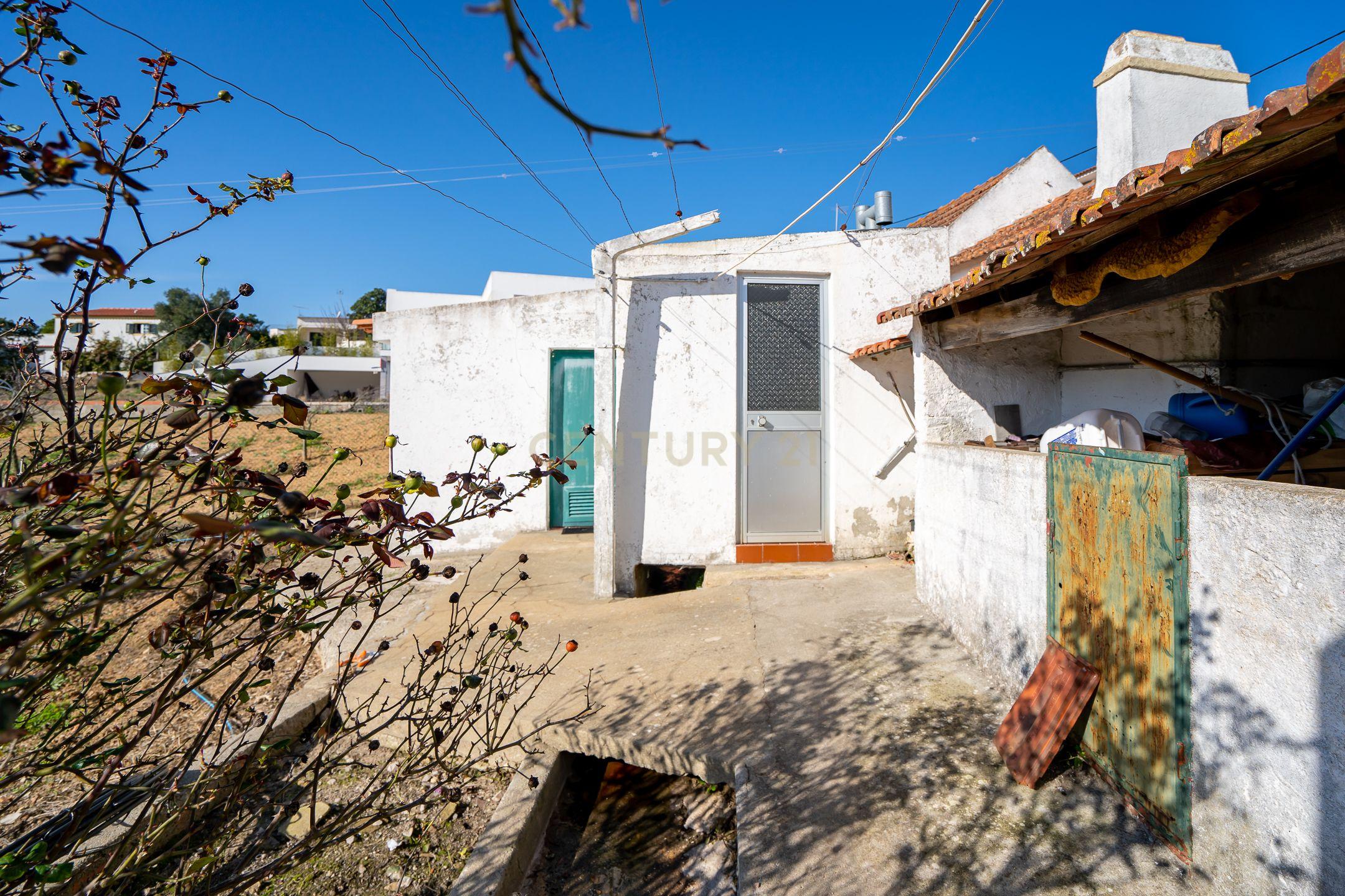 Encanto Rústico em Setúbal: Casa T3 com Quinta Acolhedora - Image 50