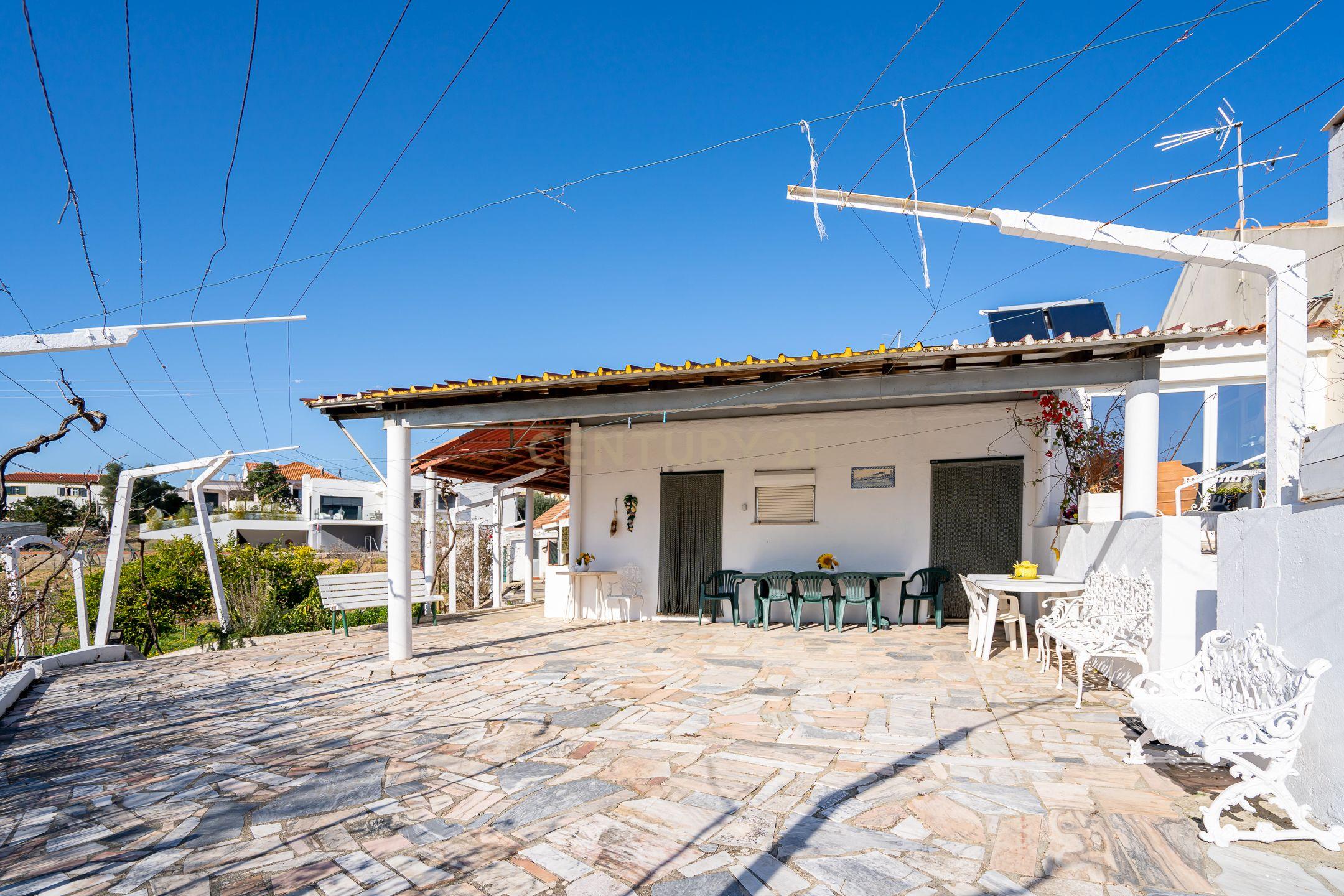 Encanto Rústico em Setúbal: Casa T3 com Quinta Acolhedora - Image 37