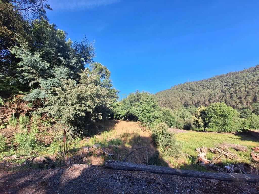 Terreno à Venda em Tropeço, Arouca - Image 2
