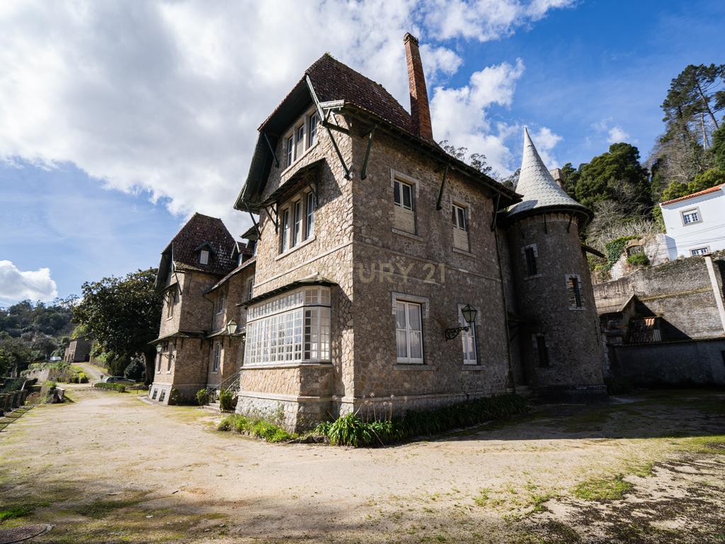 PALACETE EM SÃO PEDRO DE PENAFERRIM - SINTRA - Image 1