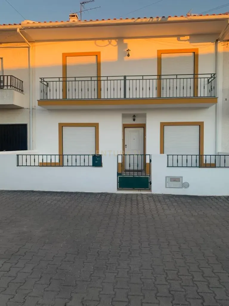 Moradia T3 em Vendas Novas - Image 1