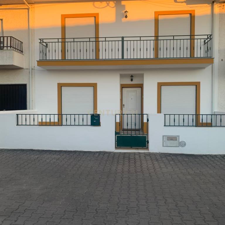 Moradia  T3 em Vendas Novas - Image 1