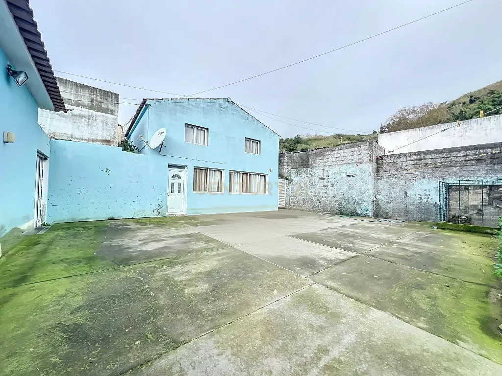 Moradia T3 com Anexo T0 / Feteiras / Ponta Delgada - Image 21