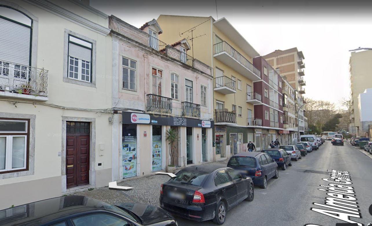 Prédio com 370m2 no Bairro Salgado para remodelação total - Image 53