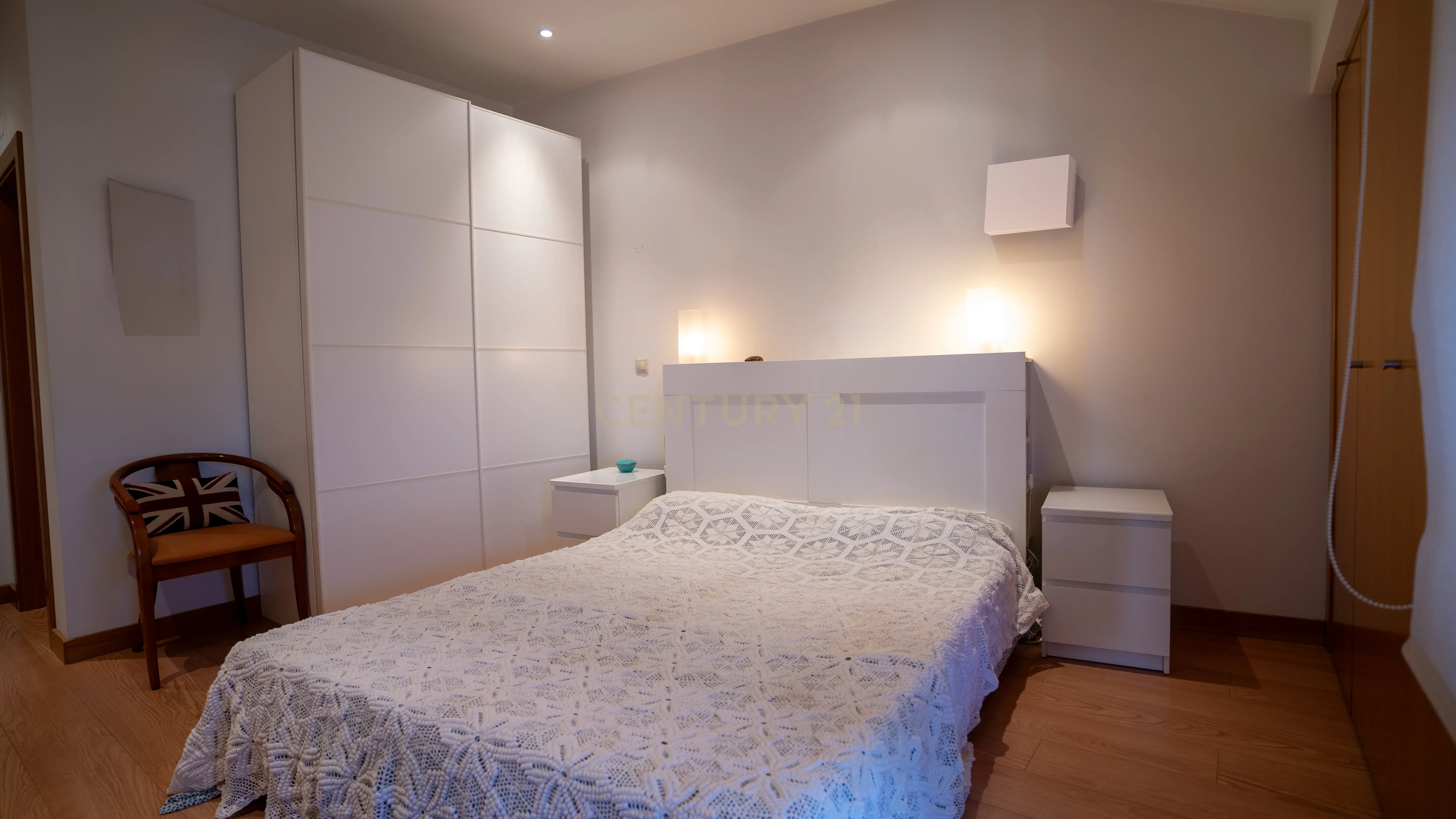 Apartamento com Terraço T2 de Charme em Benfica - Excelência e Conforto - Image 19