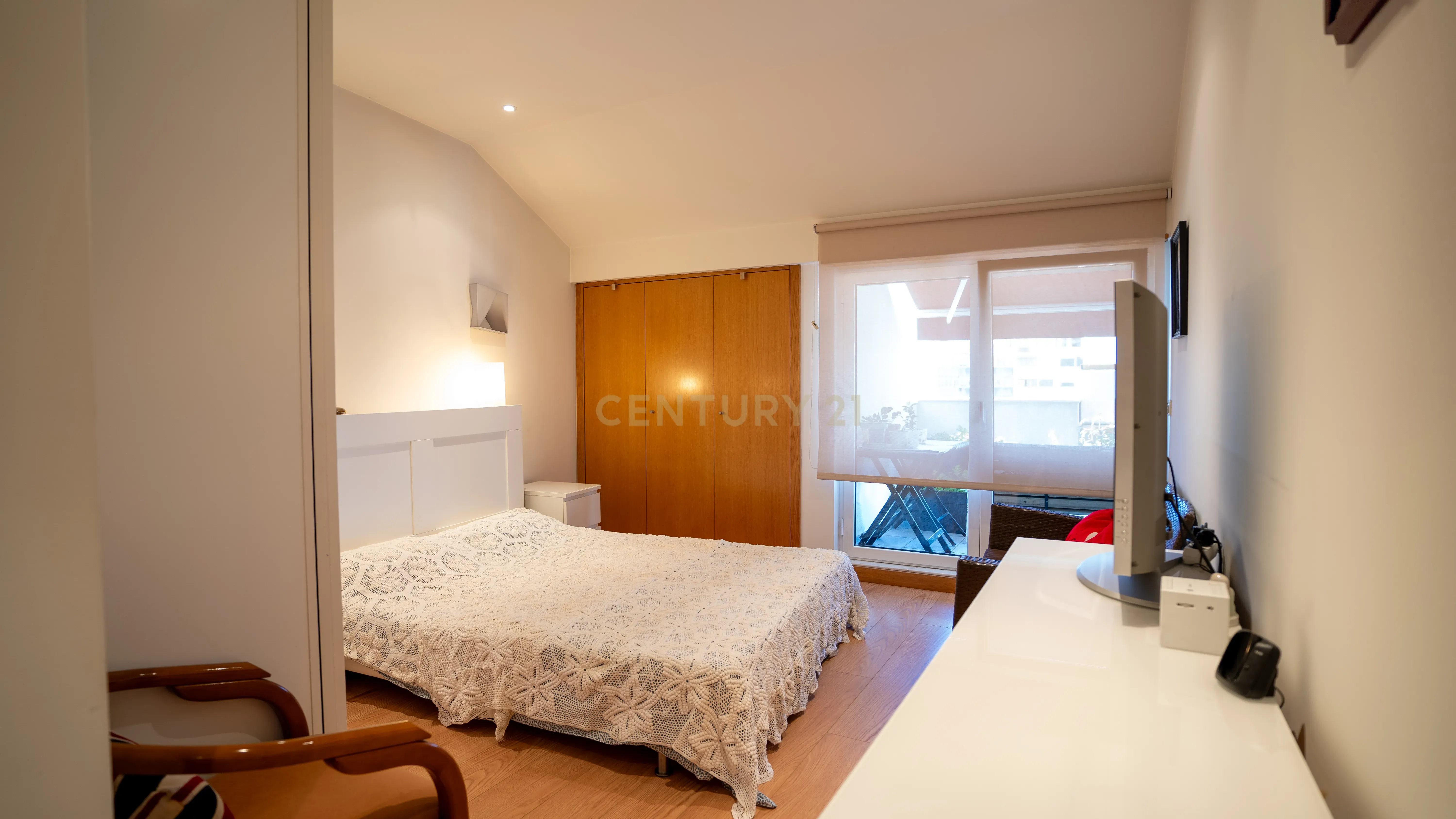 Apartamento com Terraço T2 de Charme em Benfica - Excelência e Conforto - Image 20