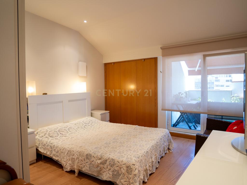 Apartamento com Terraço T2  de Charme em Benfica - Excelência e Conforto - Image 18