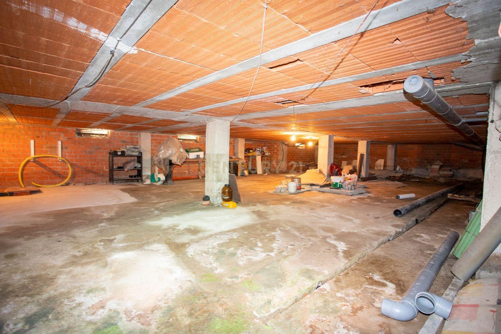 undefined - Image 61
