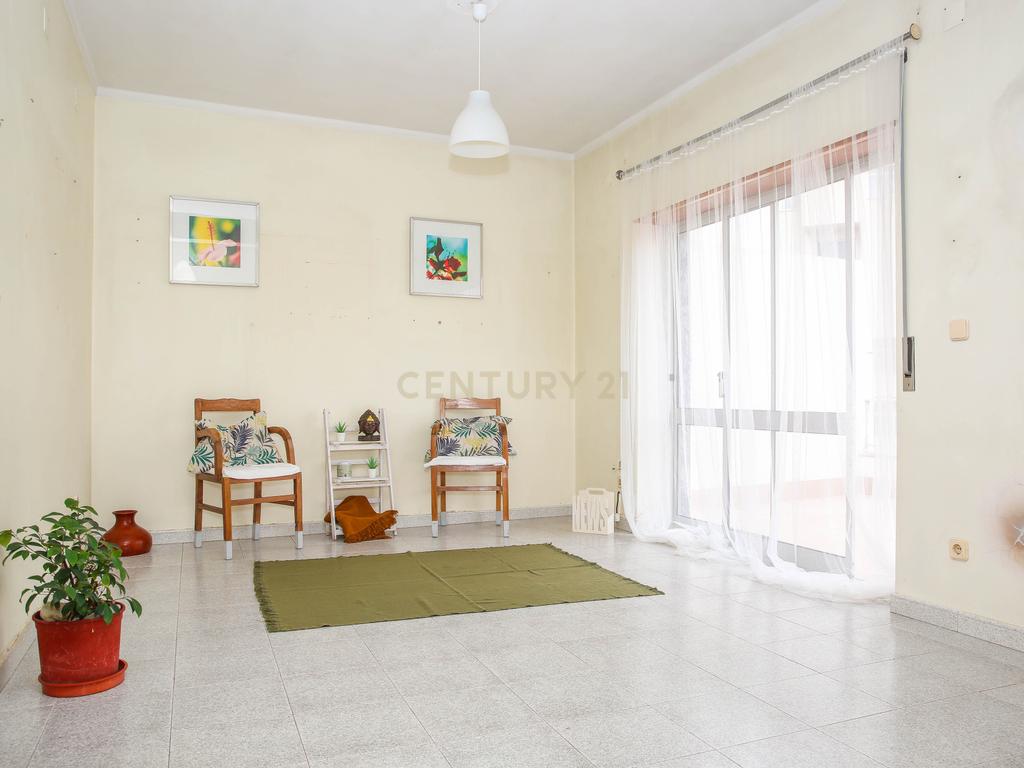 Prédio em Propriedade Total - Habitação e Comércio - Image 74