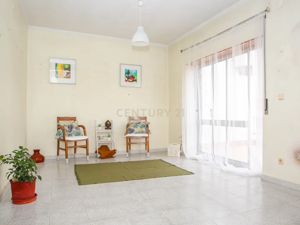 Prédio em Propriedade Total - Habitação e Comércio - Image 74