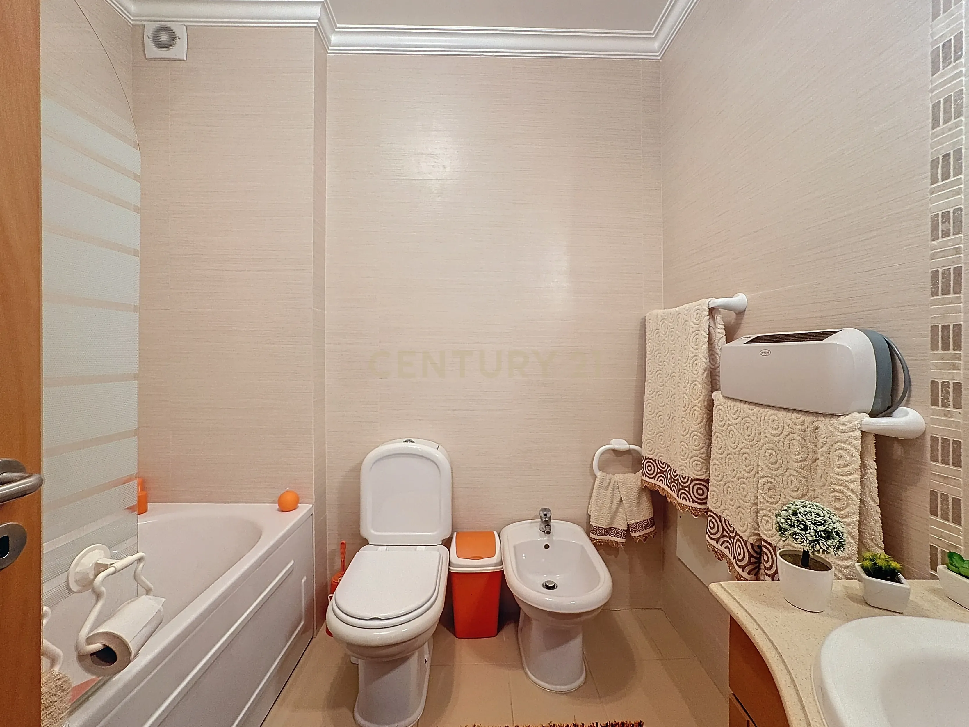Apartamento T1+1 - Vista Mar - Garagem Fechada - Nazaré - Image 22