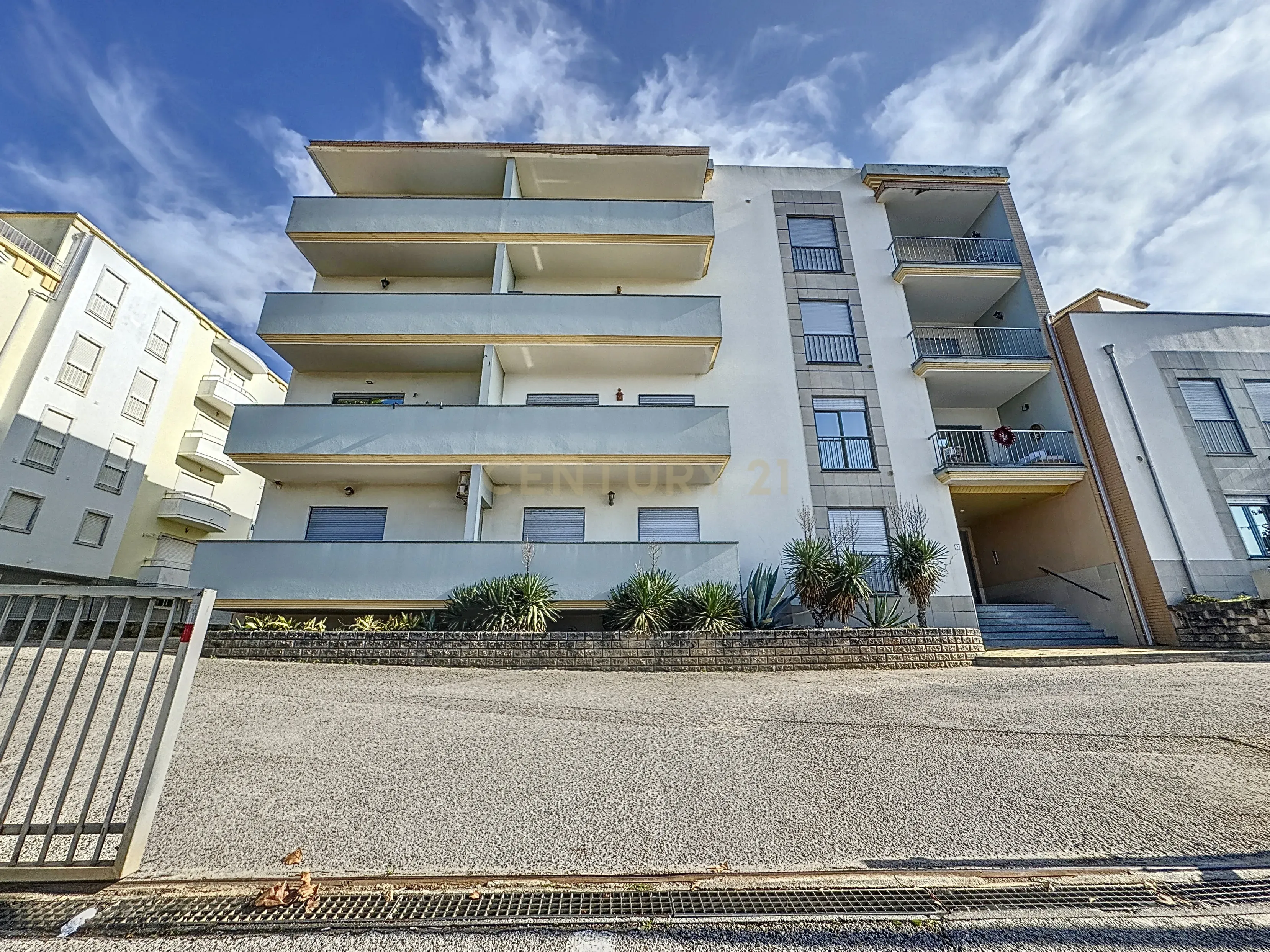 Apartamento T1+1 - Vista Mar - Garagem Fechada - Nazaré - Image 26