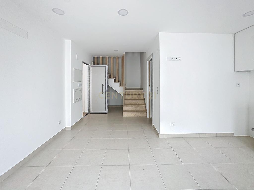 Novo Apartamento Duplex em Nazaré: A Sua Próxima Casa - Image 4