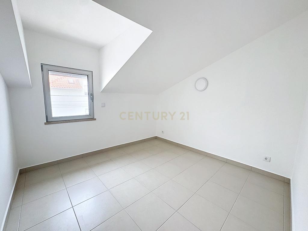 Novo Apartamento Duplex em Nazaré: A Sua Próxima Casa - Image 23