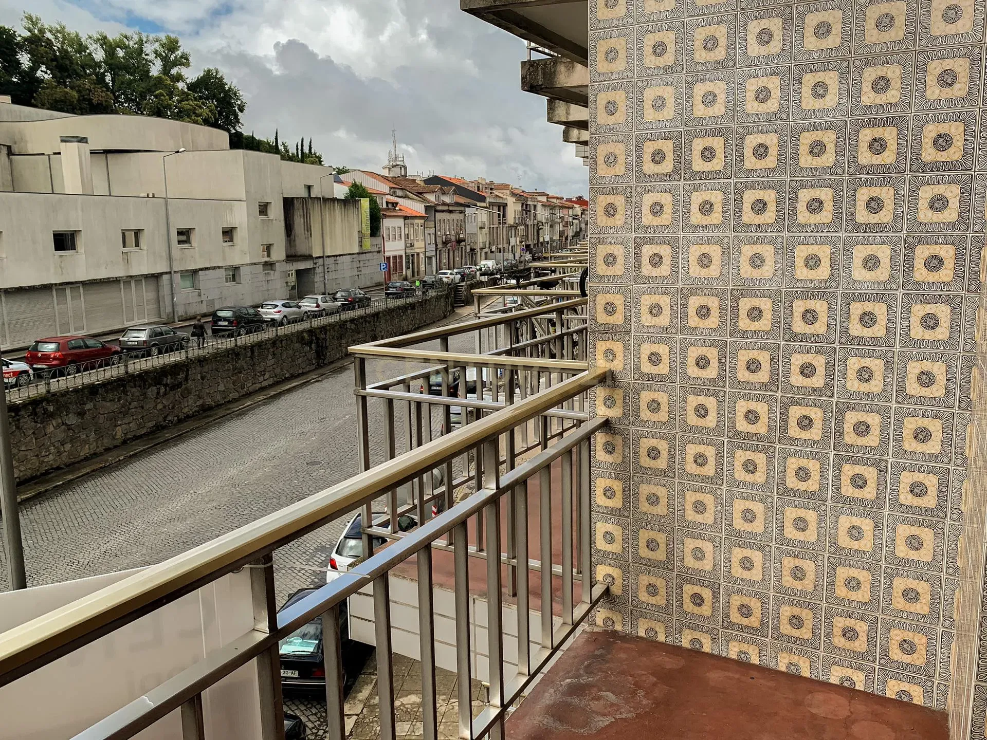 APARTAMENTO PARA ARRENDAR T2 + 1 - SÃO VICENTE - 900€ - Image 3