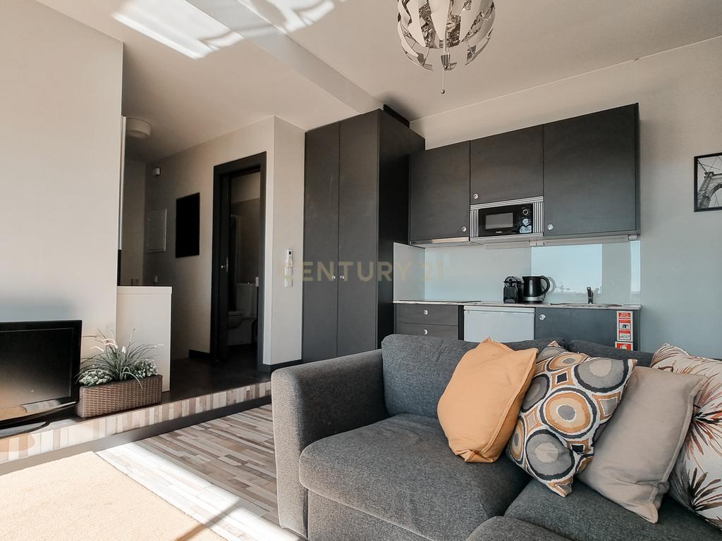 DOIS APARTAMENTOS T2 + T2  RECUADOS - Rua Ateneu Comercial do Porto - Image 5