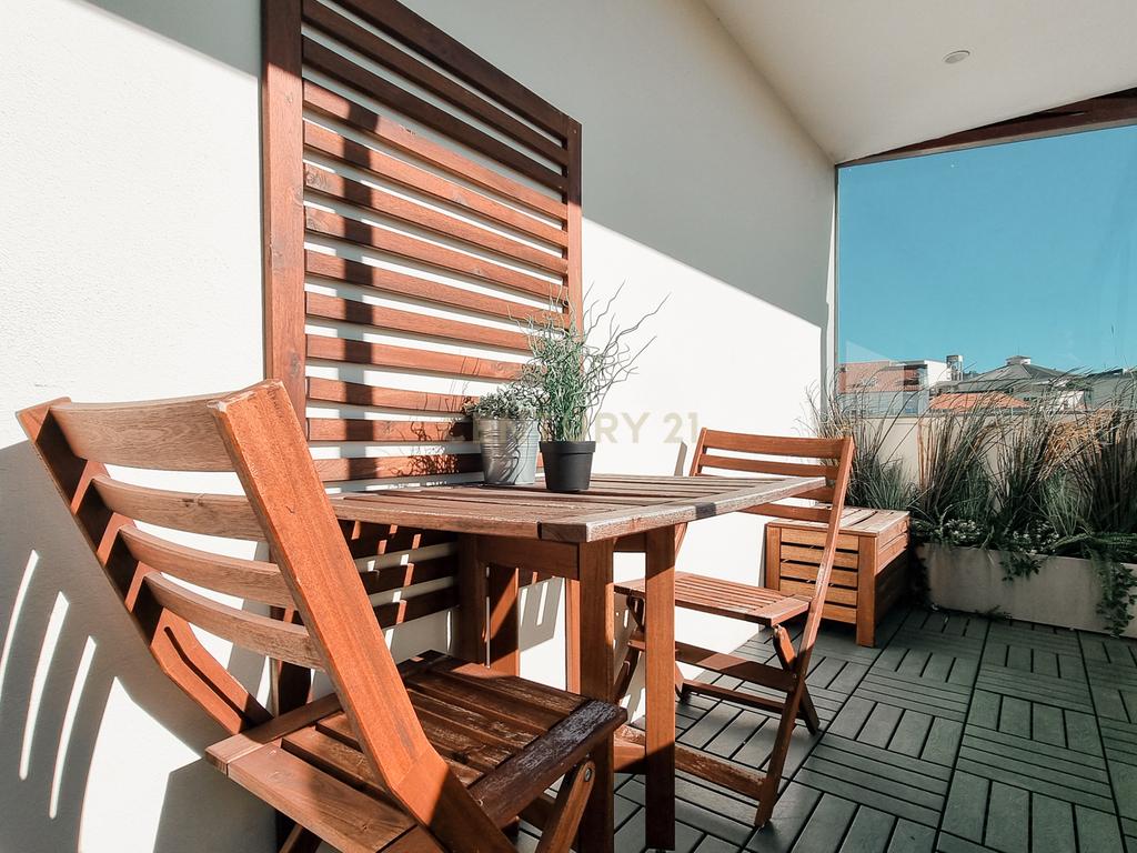 DOIS APARTAMENTOS T2 + T2  RECUADOS - Rua Ateneu Comercial do Porto - Image 16
