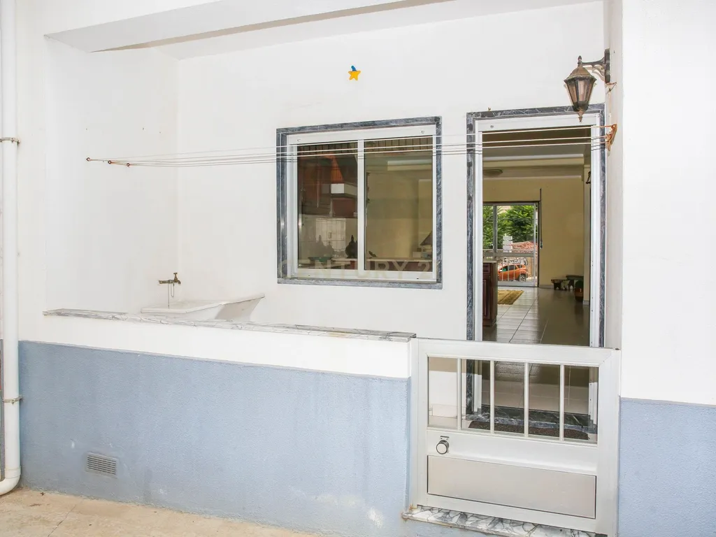 Prédio em Propriedade Total - Habitação e Comércio - Image 69