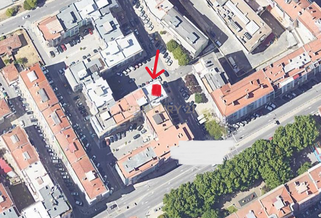 Apartamento T2 em Cacem (4º Andar) (IMOVEL ARRENDADO) - Image 2