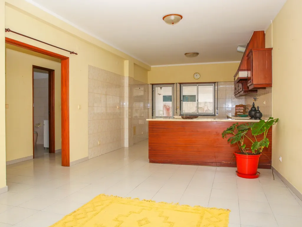 Prédio em Propriedade Total - Habitação e Comércio - Image 50