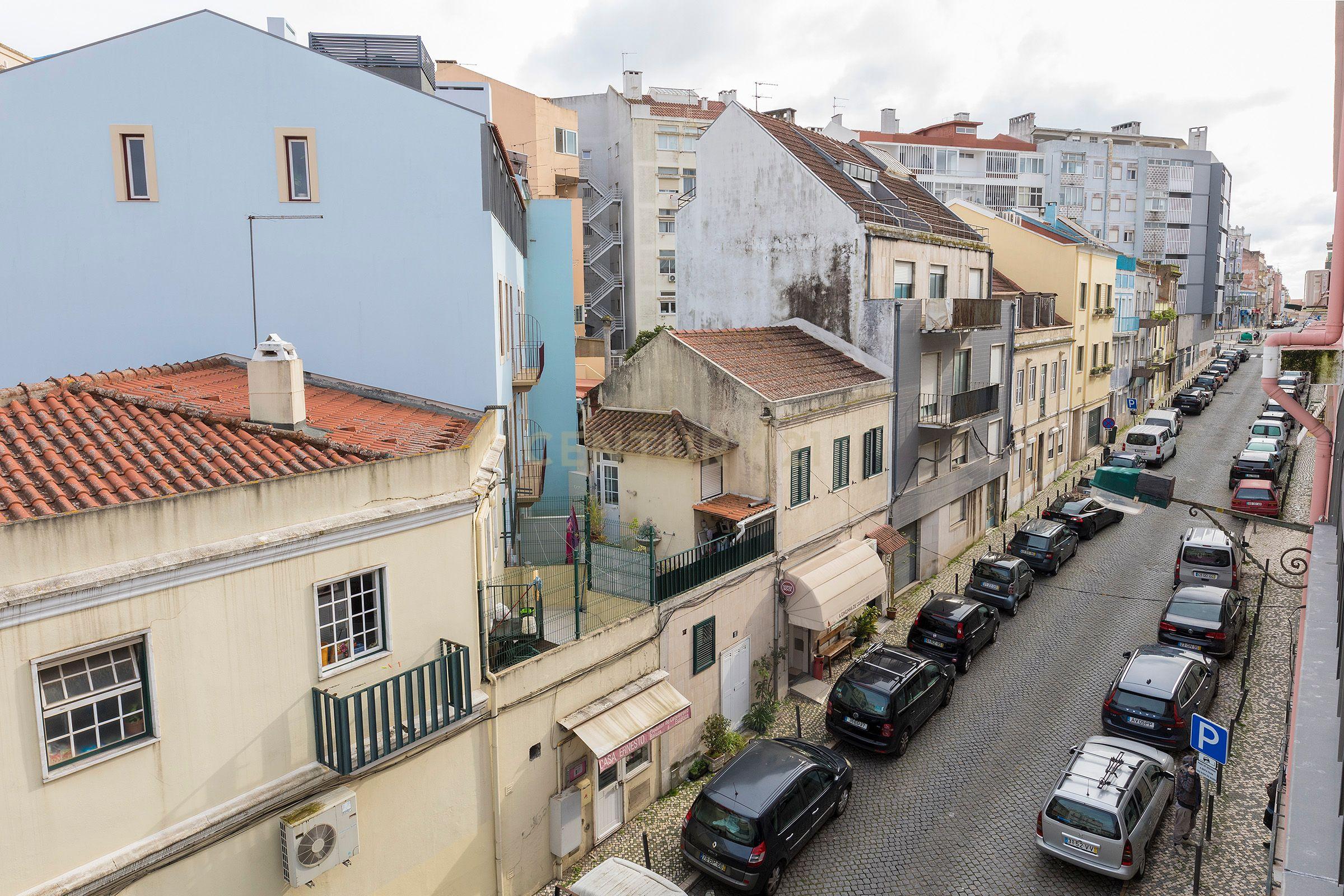Apartamento T2 Novo em Campolide - Image 8