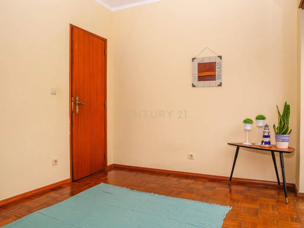 Prédio em Propriedade Total - Habitação e Comércio - Image 56