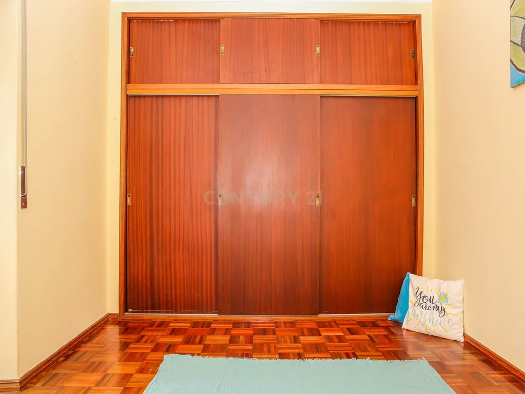 Prédio em Propriedade Total - Habitação e Comércio - Image 59