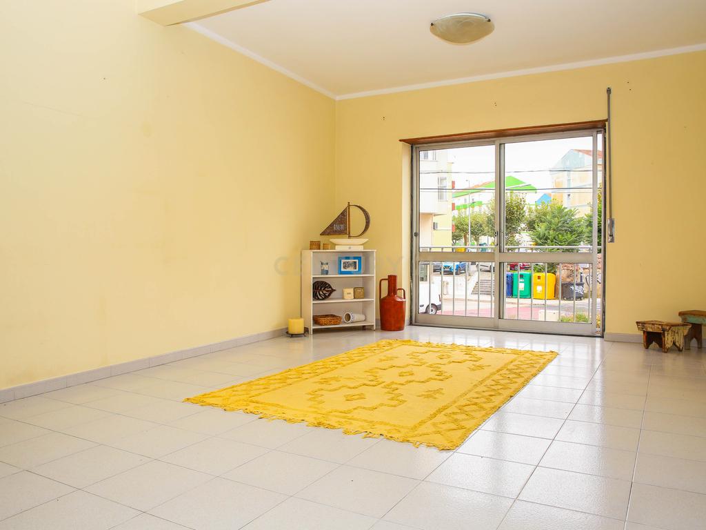 Prédio em Propriedade Total - Habitação e Comércio - Image 53