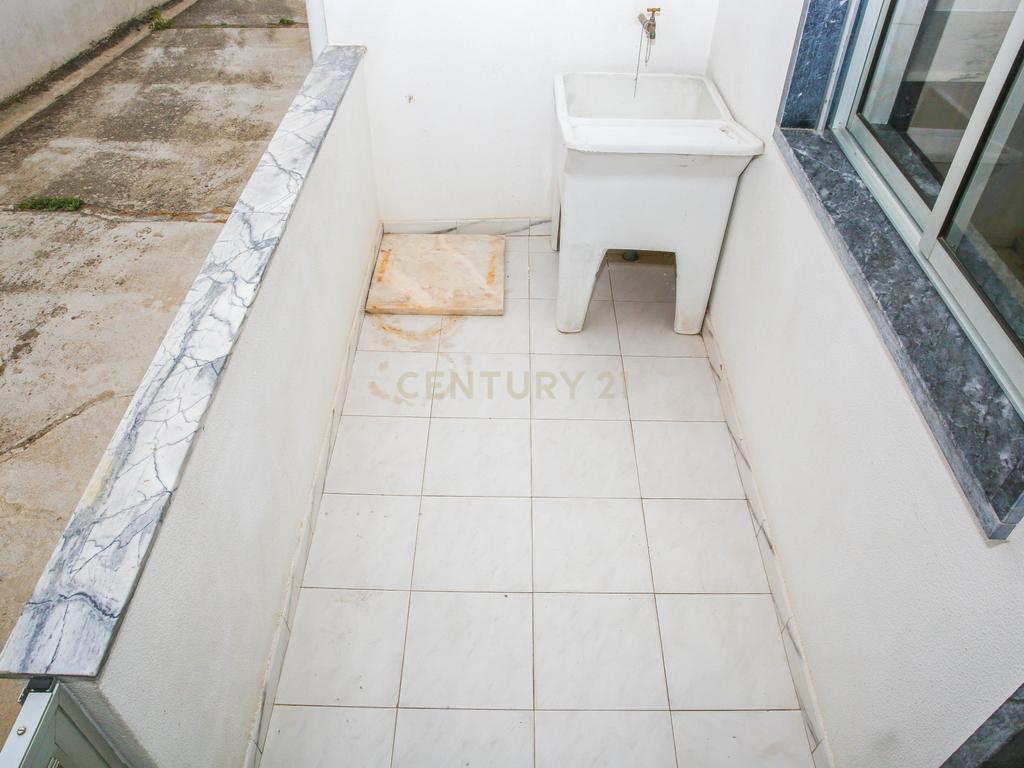 Prédio em Propriedade Total - Habitação e Comércio - Image 68