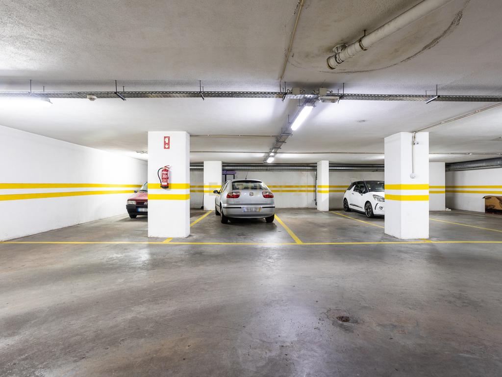 Apartamento T2, Localizado em Odivelas, Colinas do Cruzeiro - Image 16