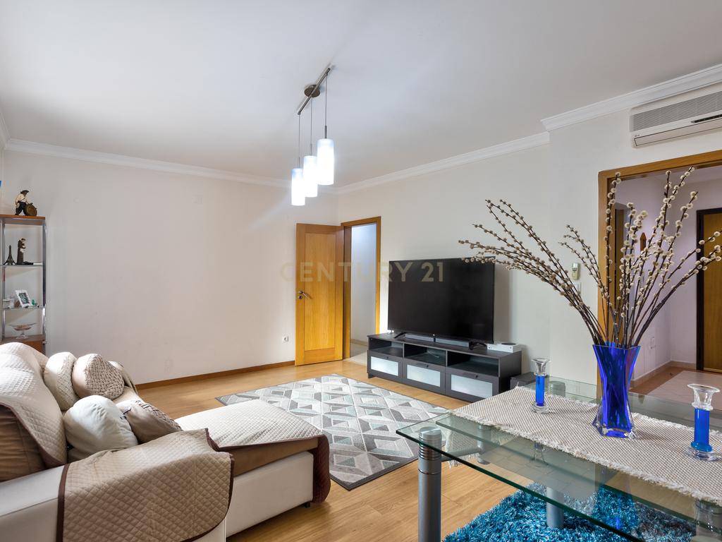 Apartamento T2, Localizado em Odivelas, Colinas do Cruzeiro - Image 1