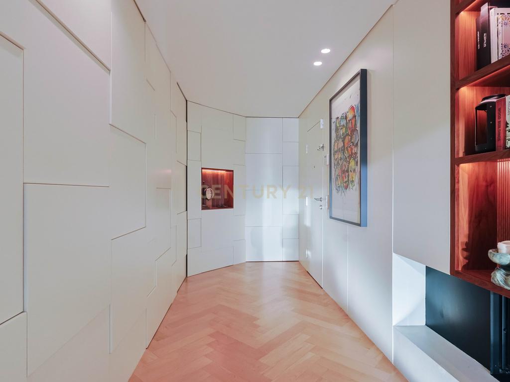Apartamento T2 à venda na Avenida Brasil com vista Mar - Image 23