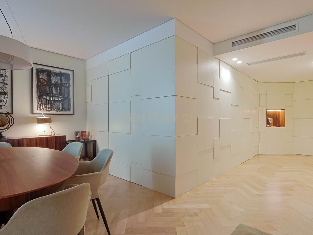 Apartamento T2 à venda na Avenida Brasil com vista Mar - Image 24