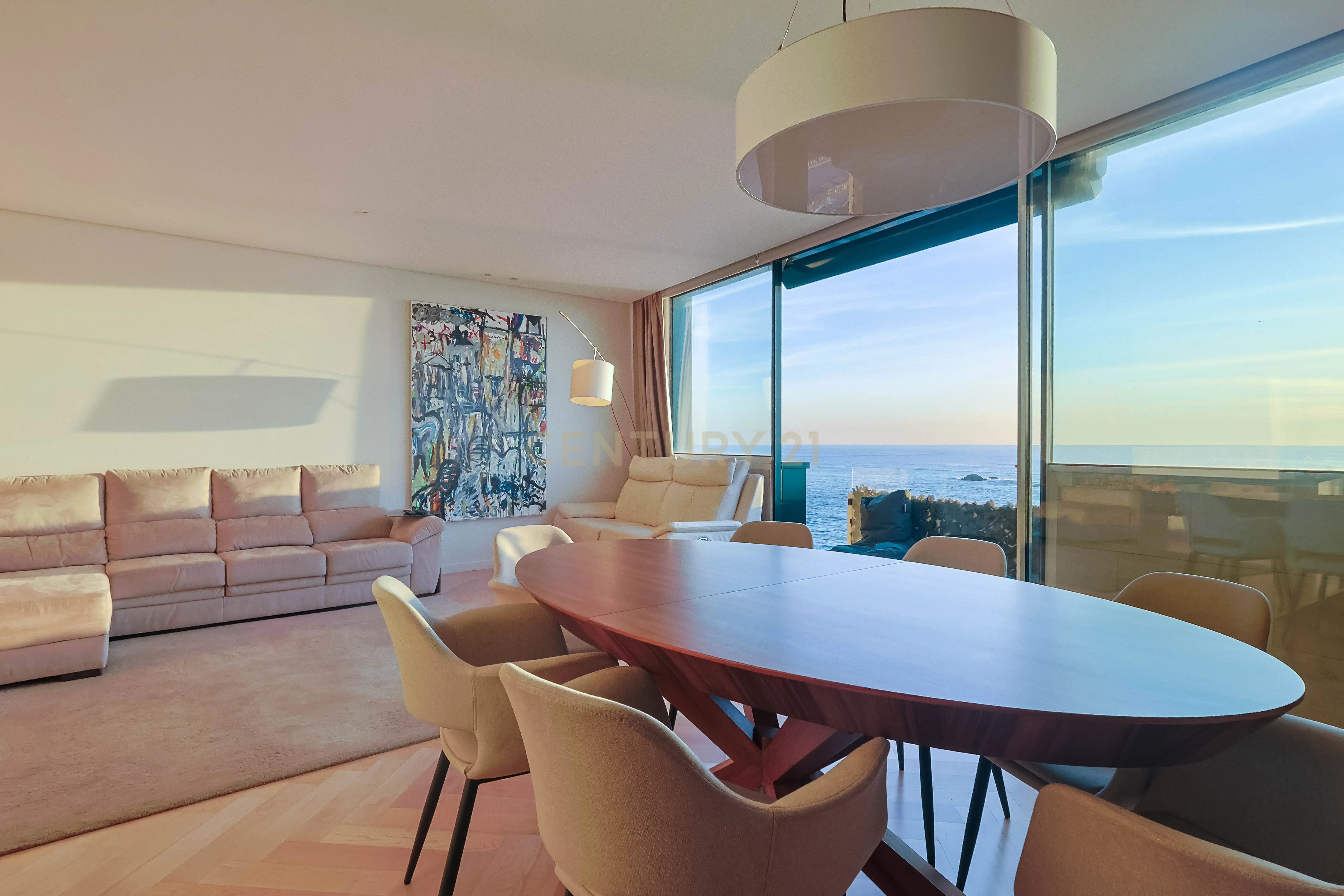 Apartamento T2 à venda na Avenida Brasil com vista Mar - Image 5