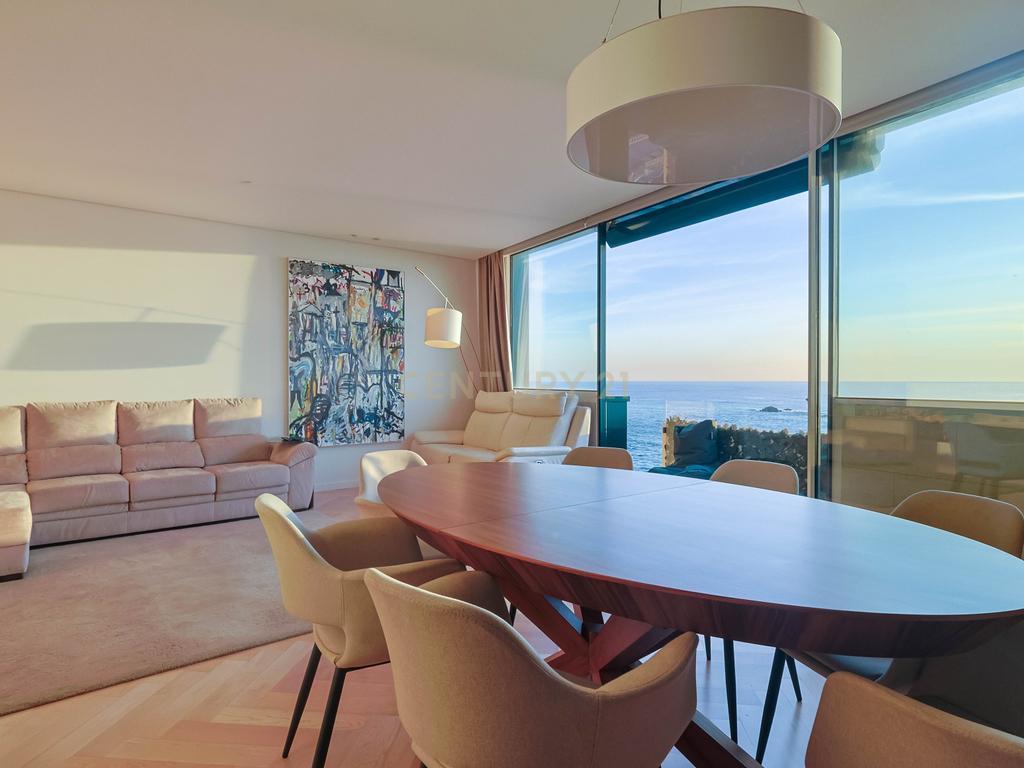 Apartamento T2 à venda na Avenida Brasil com vista Mar - Image 5
