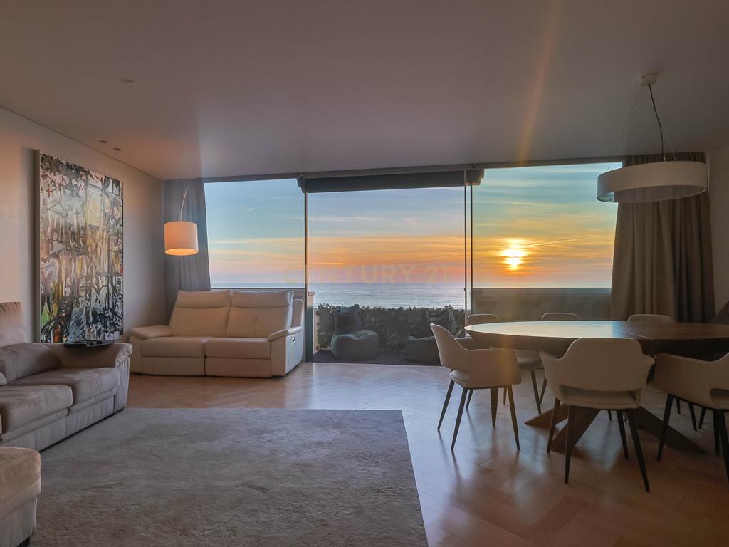 Apartamento T2 à venda na Avenida Brasil com vista Mar - Image 7
